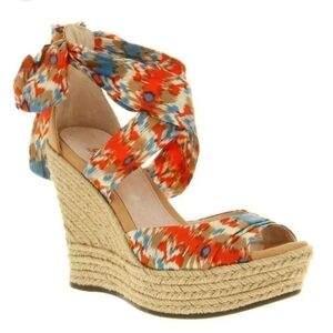 Ugg Australia Lucianna Espadrille Wedge Sandals Lace up Gladiator shoes sz 10